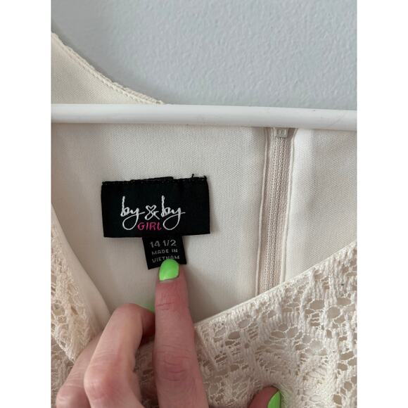 By & By Girl Lace Floral Tiered Dress Size 14 1/2 Spring Mini Neutral - Picture 3 of 8